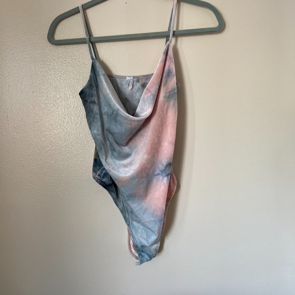 [Out From Under] Velvet Cowl Neck Tie Dye Bodysuit